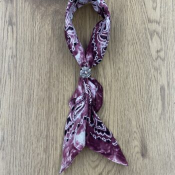 Bandana con accessorio - immagine 11