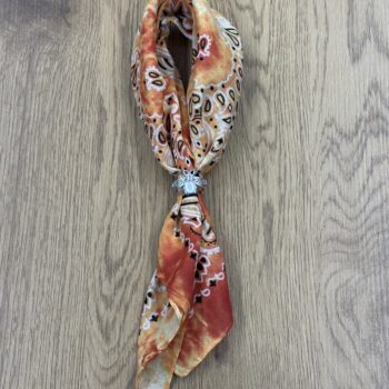 Bandana con accessorio - immagine 5
