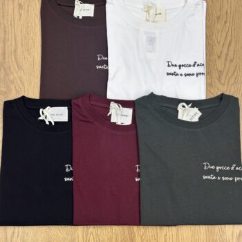 T-shirt You Decide "Due gocce d'acqua santa e sono pronta"